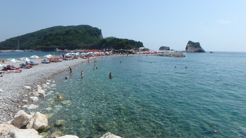 Pláž na ostrove Sveti Nikola sa nám páčila najviac