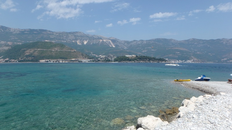 Pohľad z ostrova Sveti Nikola na pevninu