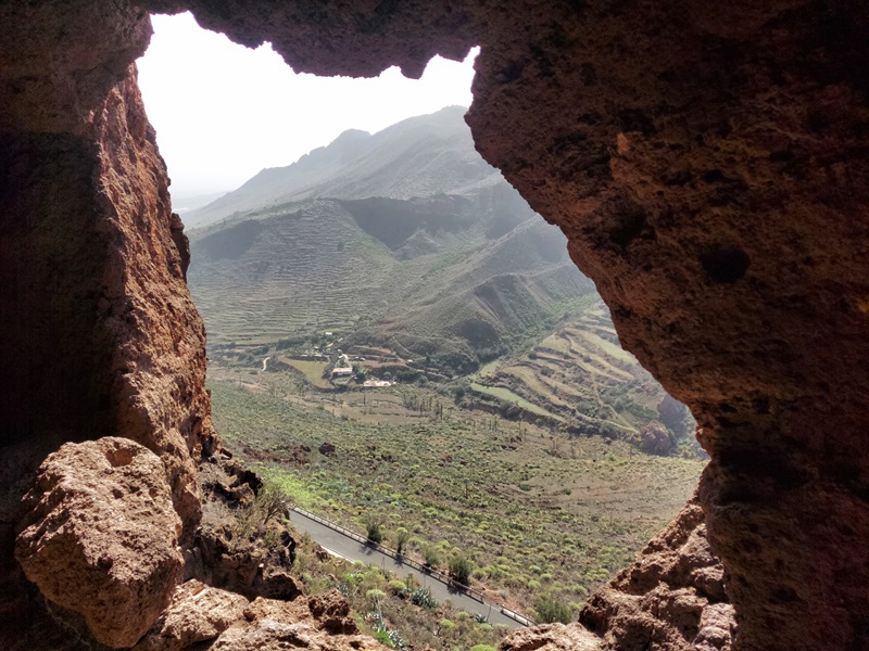 Skalné okno v jaskyni Cuevas de La Audiencia.