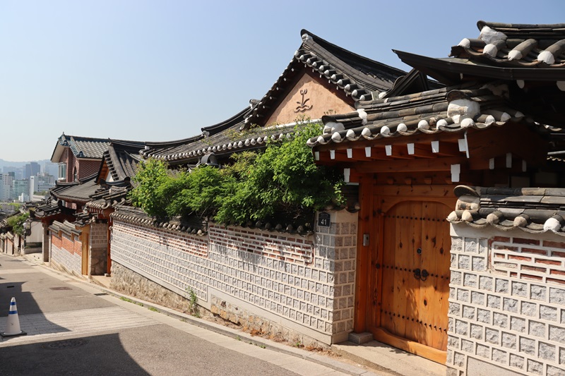 V uličkách Bukchon Hanok Village