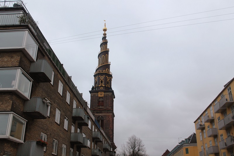 Zaujímavá veža Kostola Vor Frelsers Kirke