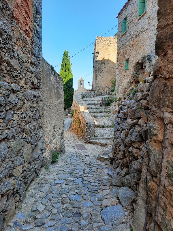 V uličkách Sant’Antonino sa oplatí stratiť