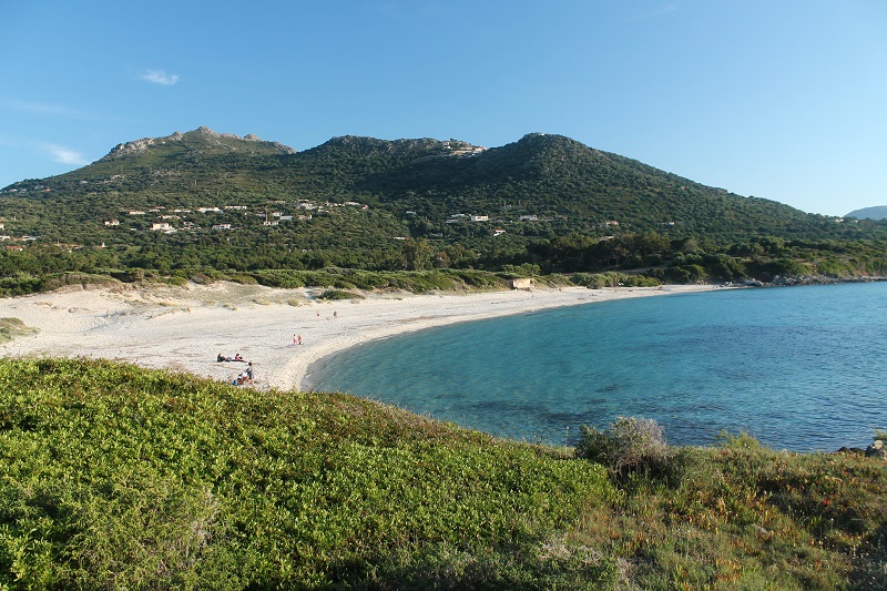 Nádherných pláži nájdete na Korzike množstvo