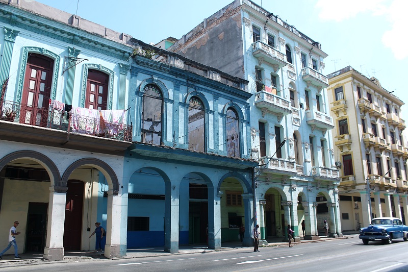 Koloniálne domy lemujú väčšinu ulíc