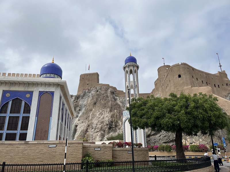 Menšia mešita a pevnosť Al Mirani