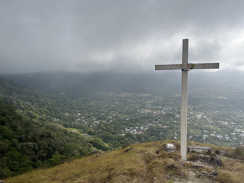 Kríž  nad dedinkou El Valle de Antón
