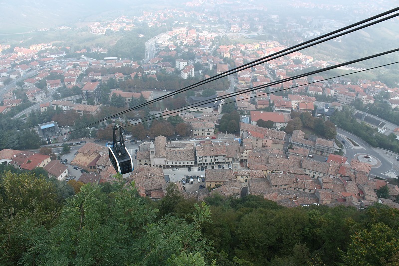 Lanovka do dedinky pod starým mestom