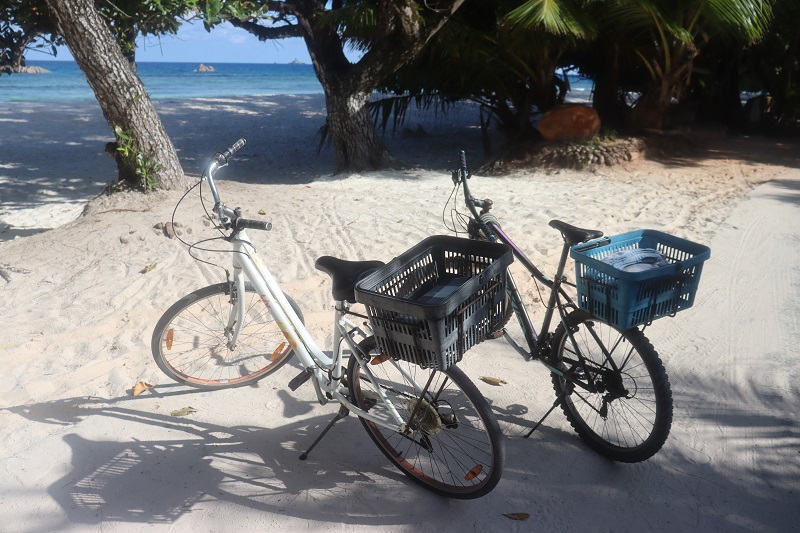 Bicykle sú ideálnym dopravným prostriedkom na presuny po La Digue