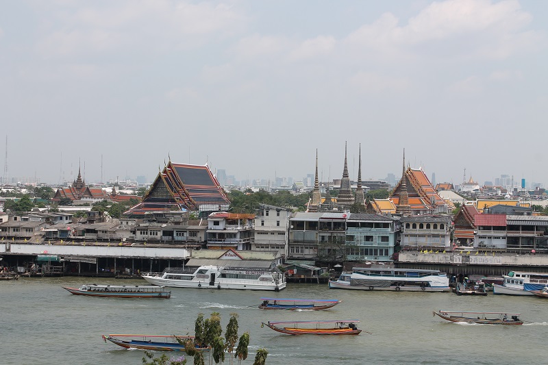 Výhľad z Wat Arun na rieku Chao Phraya