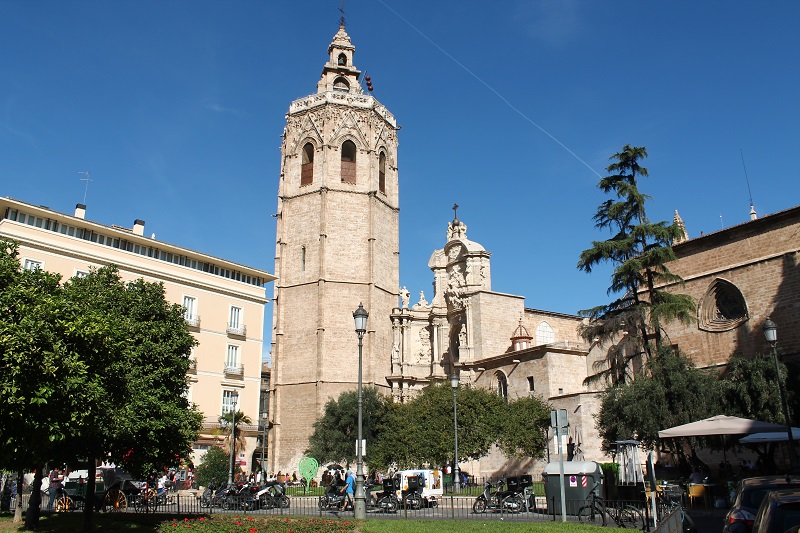Katedrála a zvonica Miguelet
