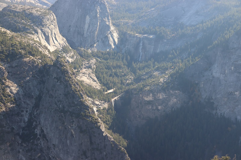 Vodopády Vernal Falls a Nevada Fall