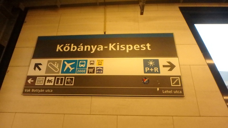 Šípky na letisko na stanici Kőbánya-Kispest